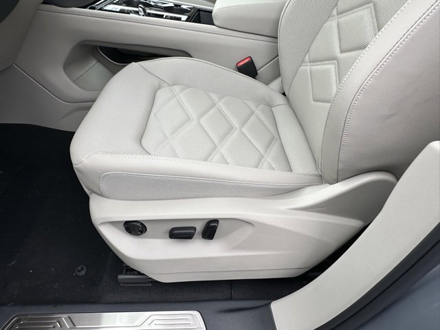 New 2026 Volkswagen Atlas SE image 24