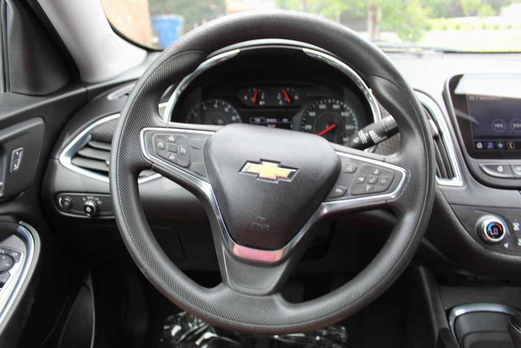 Used 2019 Chevrolet Malibu LT FWD image 15