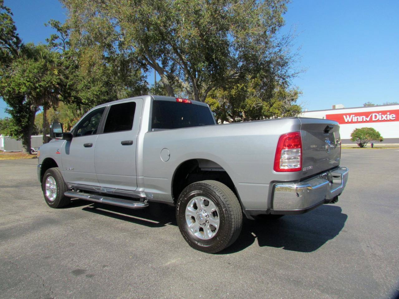Used 2024 RAM 2500 Big Horn AWD/4WD image 7