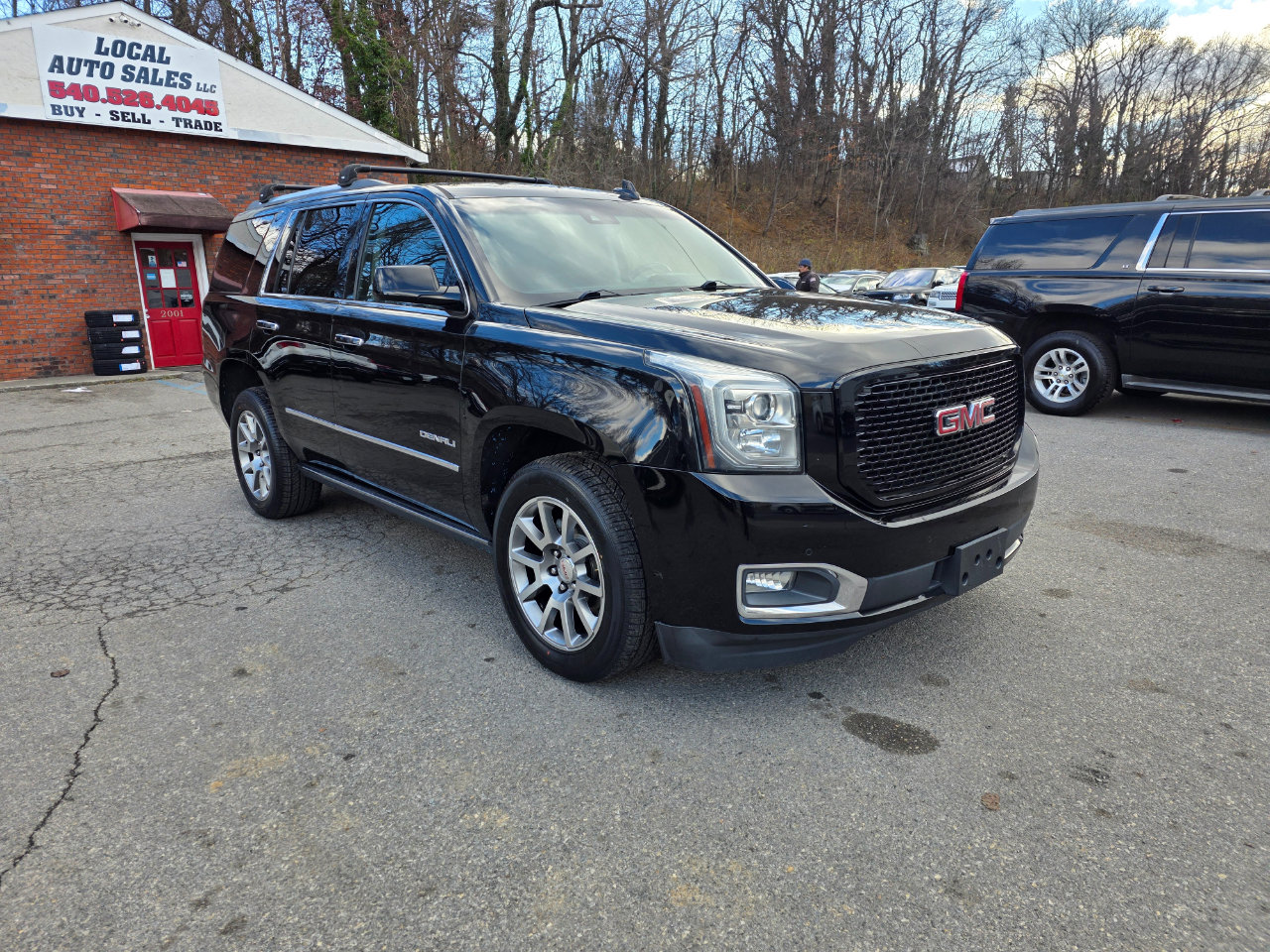 Used 2015 GMC Yukon Denali image 3