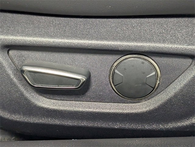 Used 2019 Ford Mustang Shelby GT350 w/ Technology Package image 11