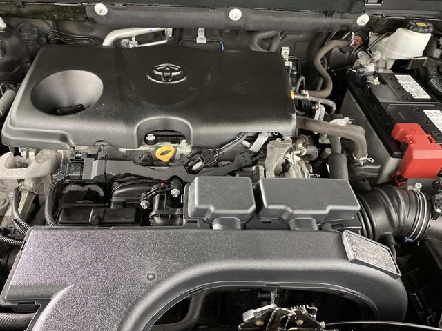 Used 2021 Toyota RAV4 XLE w/ Convenience Package image 31