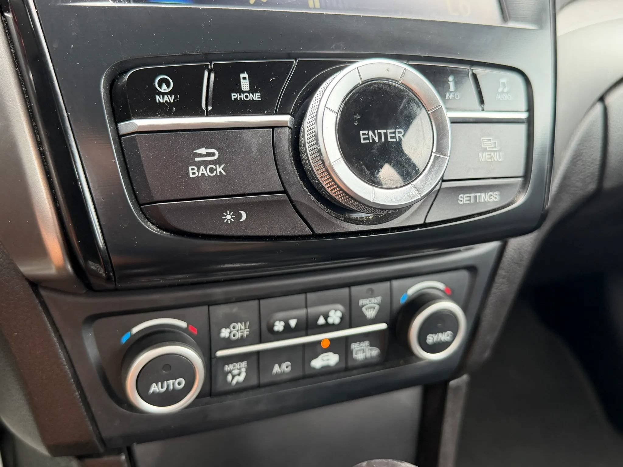 Used 2018 Acura ILX FWD image 33