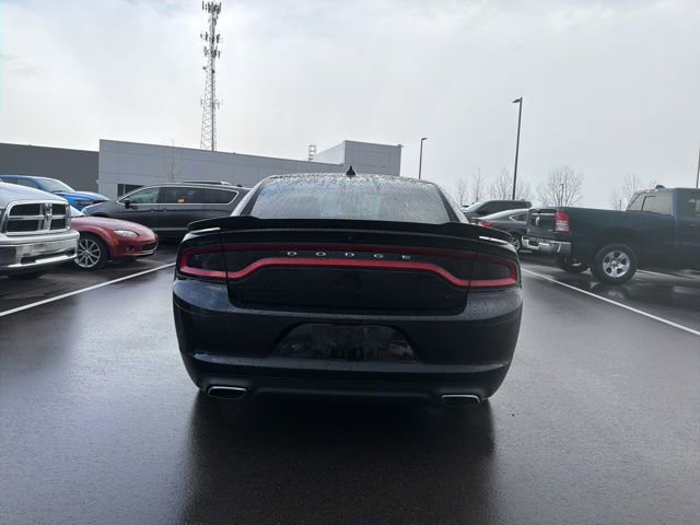 Used 2016 Dodge Charger R/T w/ Navigation & Travel Group image 4