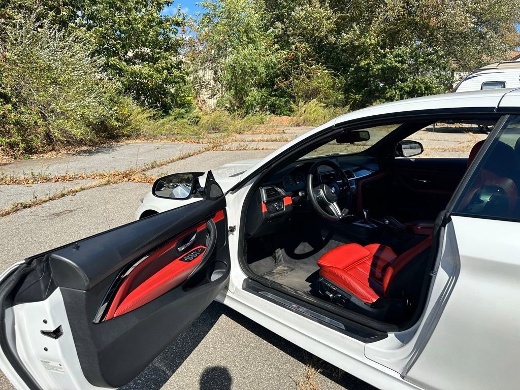 Used 2020 BMW M4 Base image 19