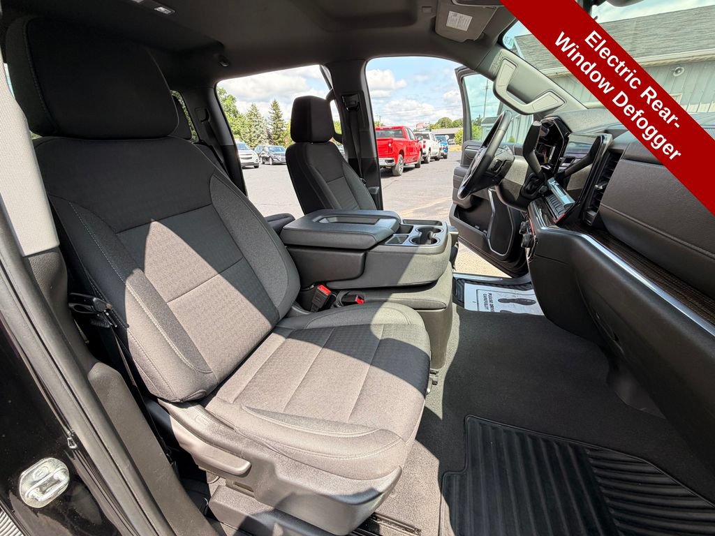 Used 2023 Chevrolet Silverado 1500 LT AWD/4WD image 37