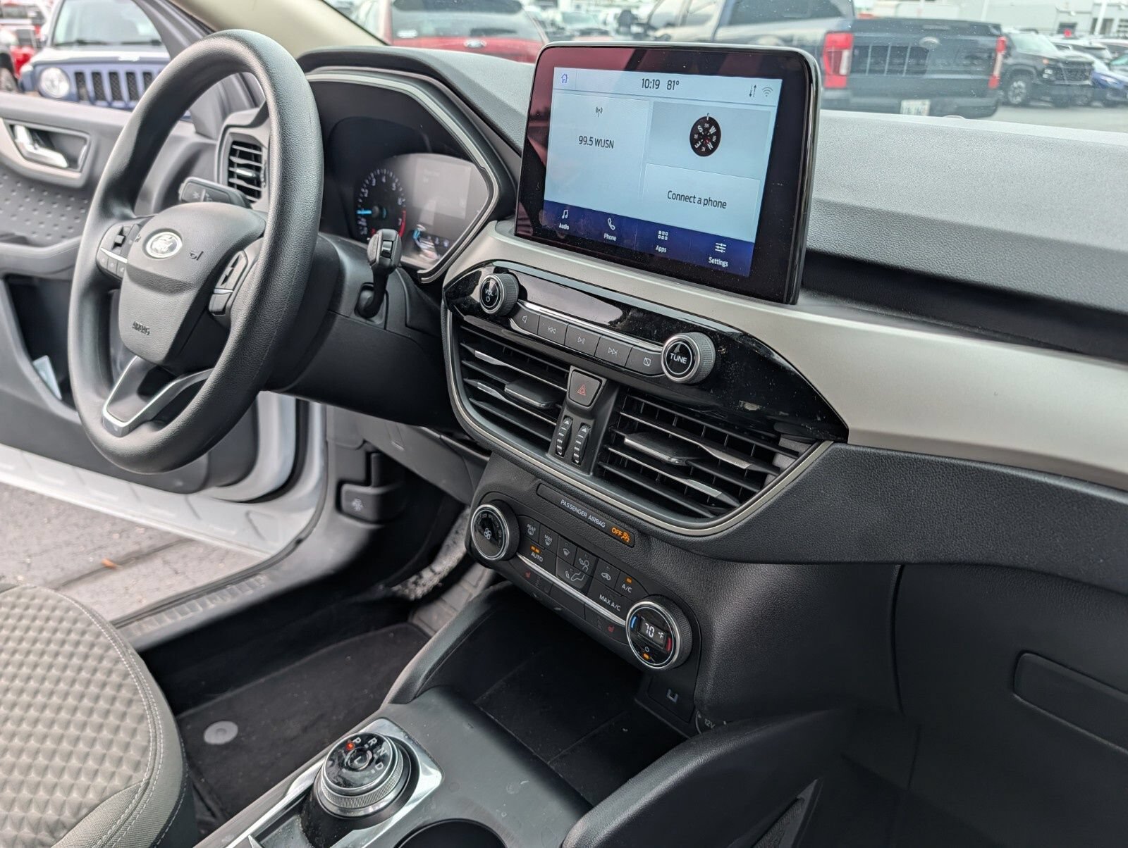 Used 2020 Ford Escape SE FWD image 17