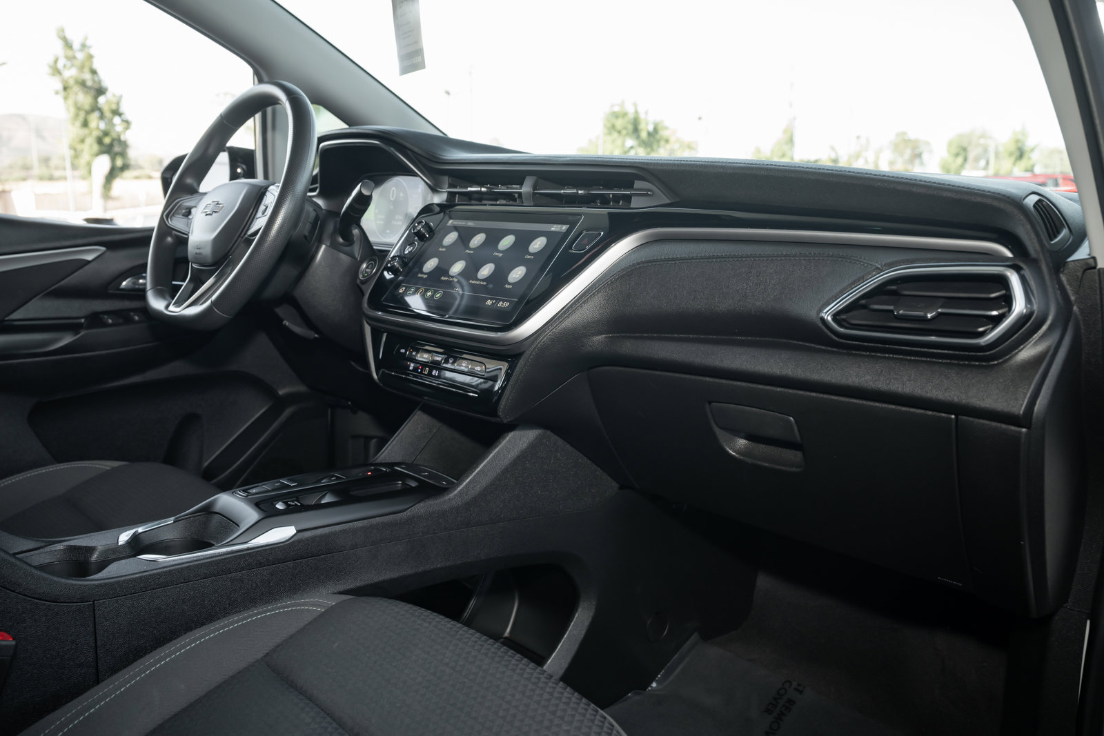 Used 2022 Chevrolet Bolt LT image 35