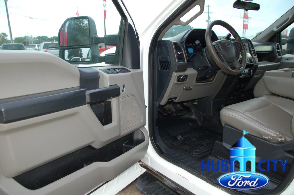 Used 2022 Ford F250 XL w/ Power Equipment Group AWD/4WD image 11