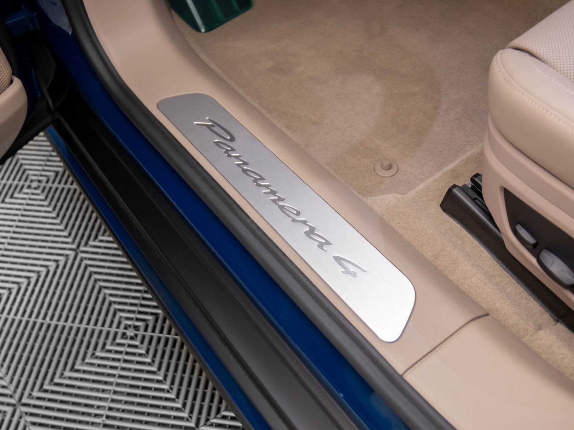 New 2026 Porsche Panamera 4 AWD/4WD image 19