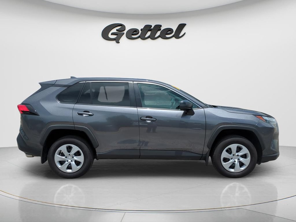 Used 2025 Toyota RAV4 LE FWD image 4
