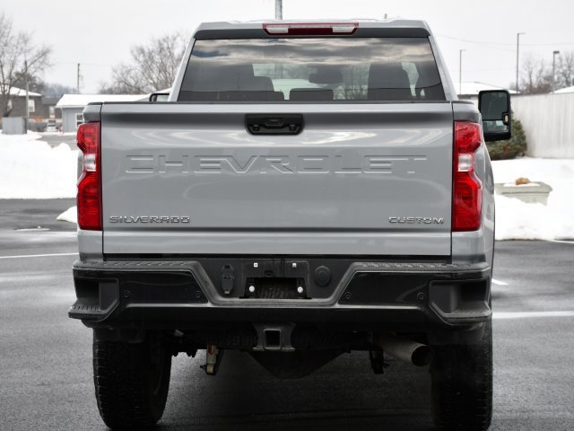 Used 2025 Chevrolet Silverado 2500 Custom w/ Custom Value Package image 6
