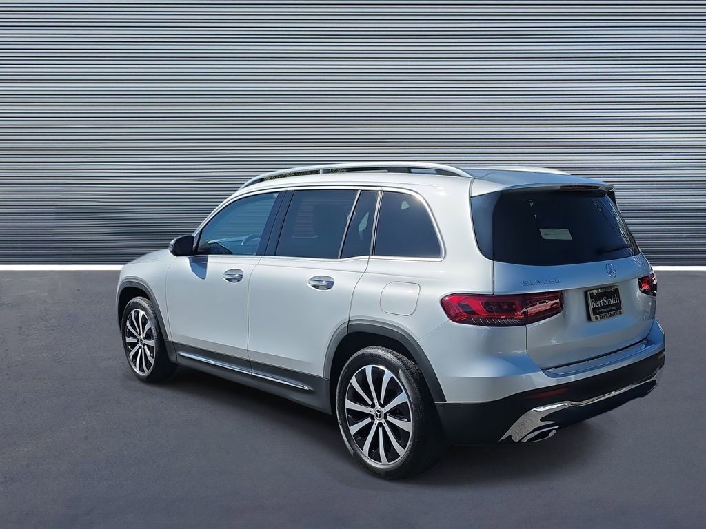 Used 2022 Mercedes-Benz GLB 250 GLB 250 image 4