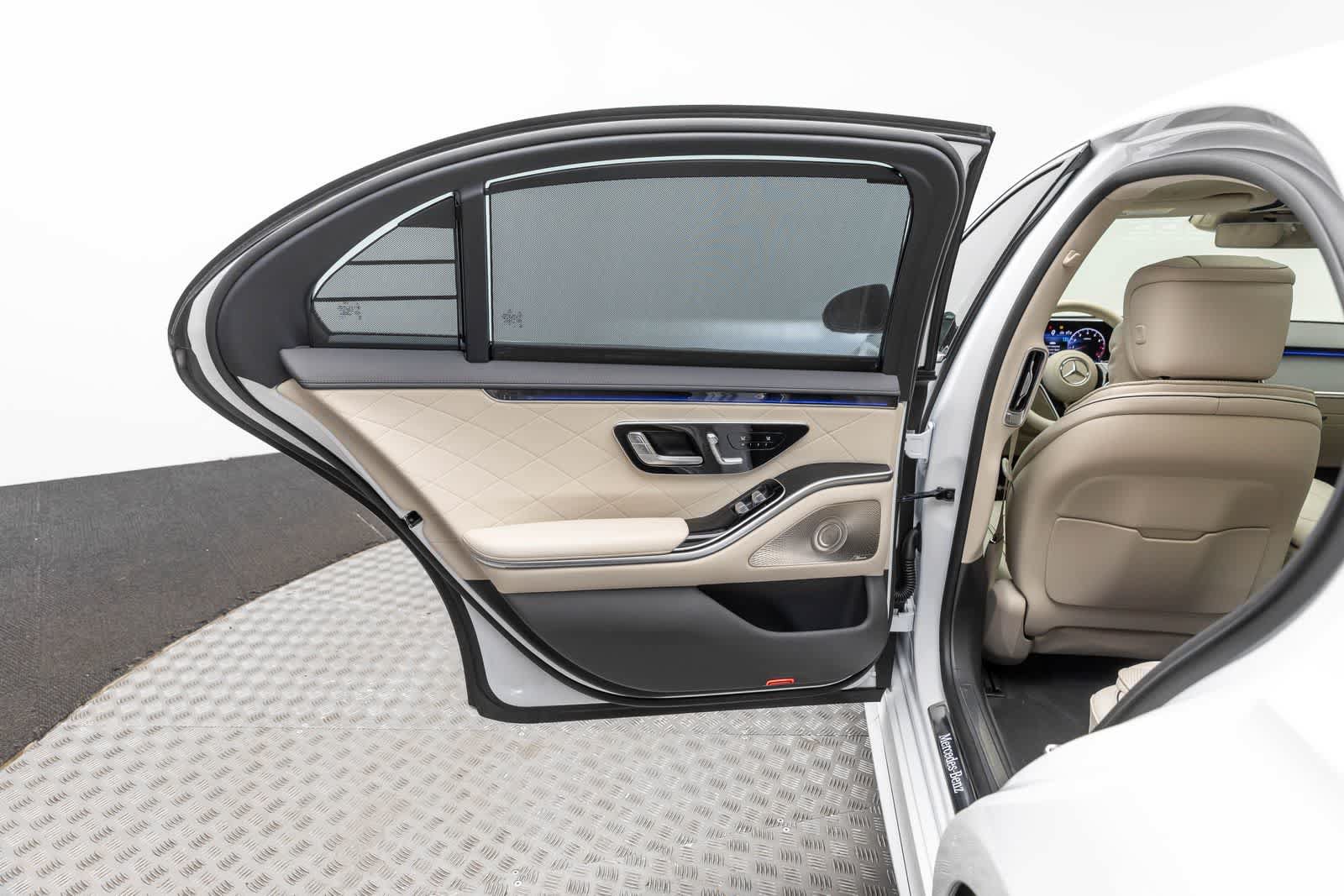 Used 2025 Mercedes-Benz S 580 4MATIC Sedan image 30