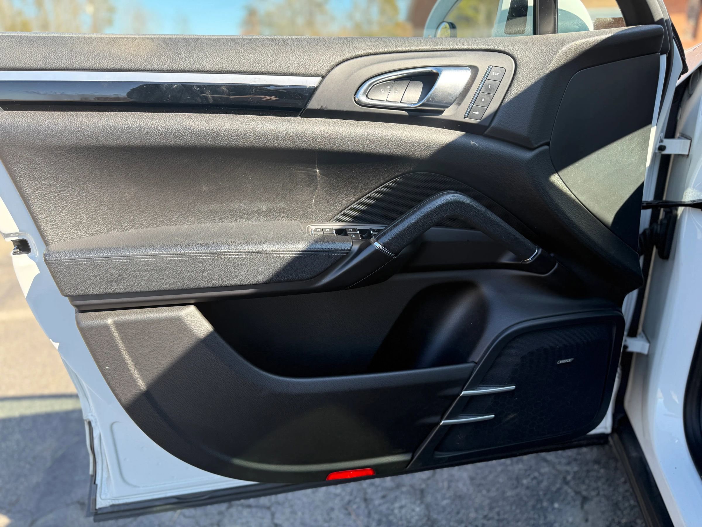 Used 2016 Porsche Cayenne image 8