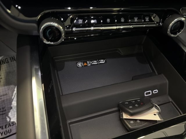 New 2026 Chevrolet Suburban High Country AWD/4WD image 49