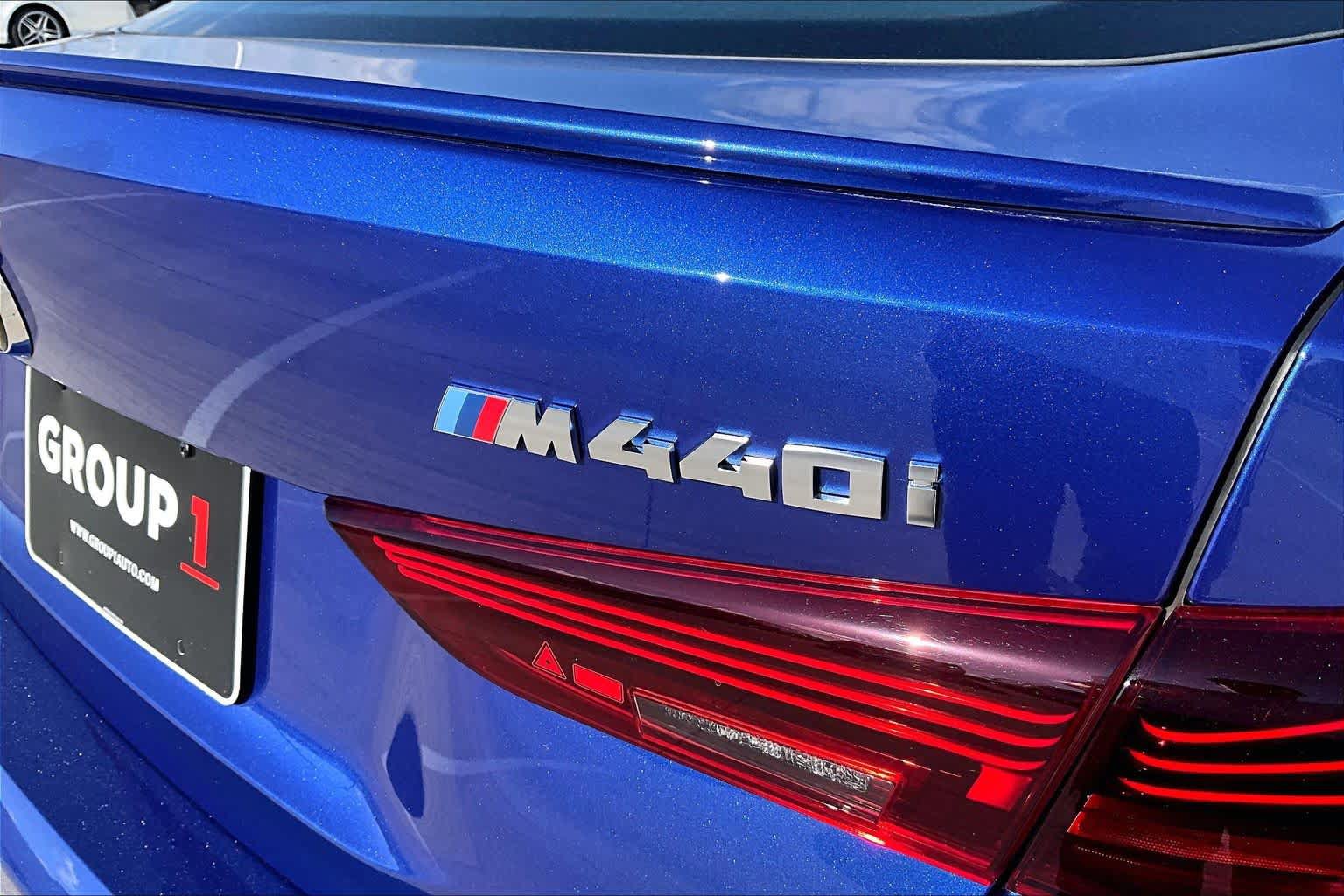 Used 2026 BMW M440i w/ Premium Package RWD image 9