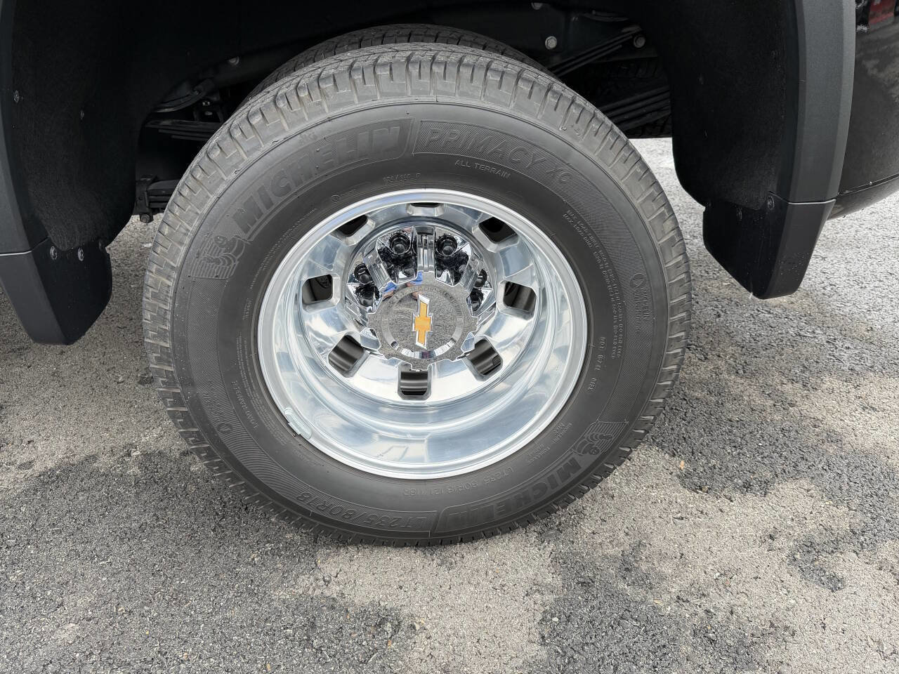 Used 2024 Chevrolet Silverado 3500 High Country w/ High Country Premium Package image 23