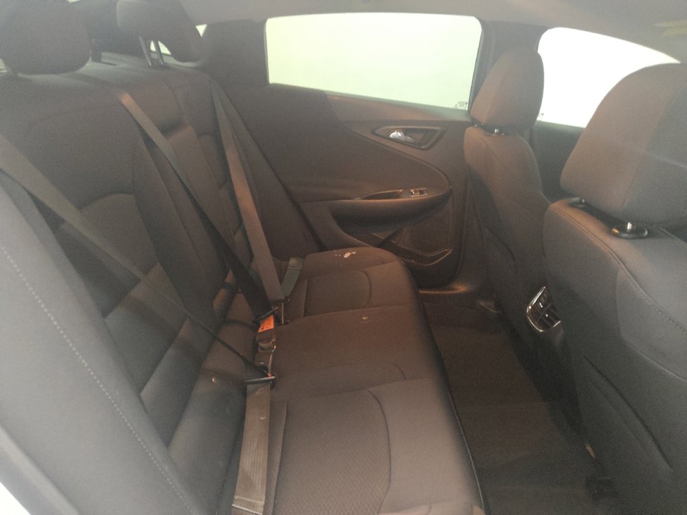 Used 2021 Chevrolet Malibu LT FWD image 19