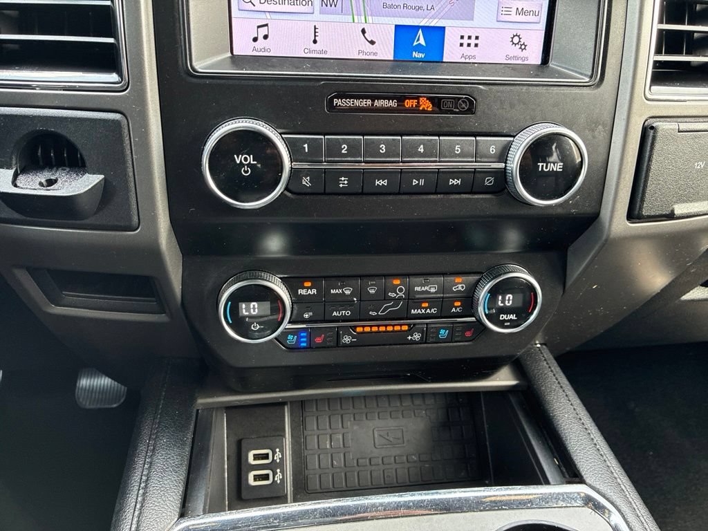 Used 2019 Ford Expedition XLT w/ Equipment Group 202A RWD image 28