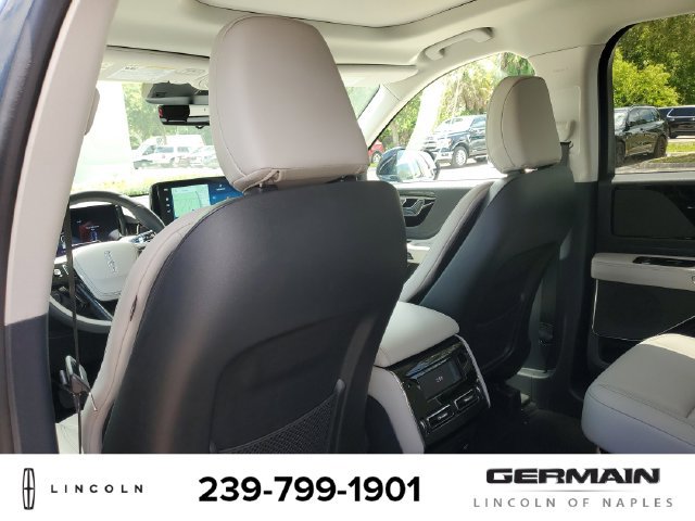 New 2026 Lincoln Aviator AWD image 21