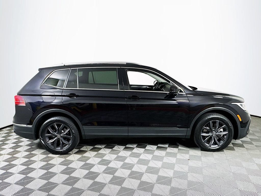 Used 2022 Volkswagen Tiguan SE AWD/4WD image 8
