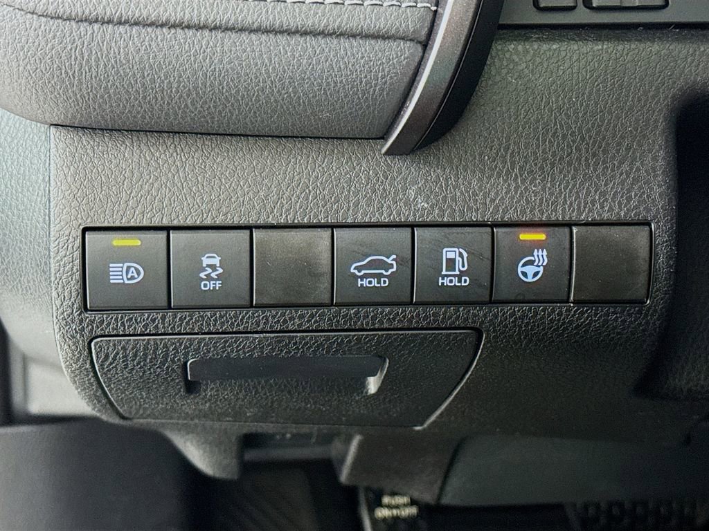 Used 2024 Toyota Camry SE FWD image 10