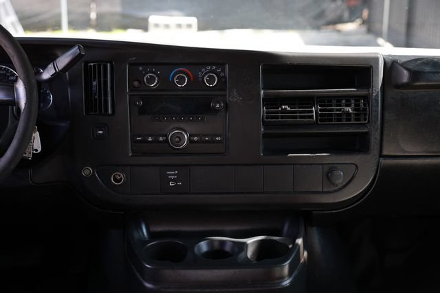Used 2012 Chevrolet Express 3500 Extended RWD image 31