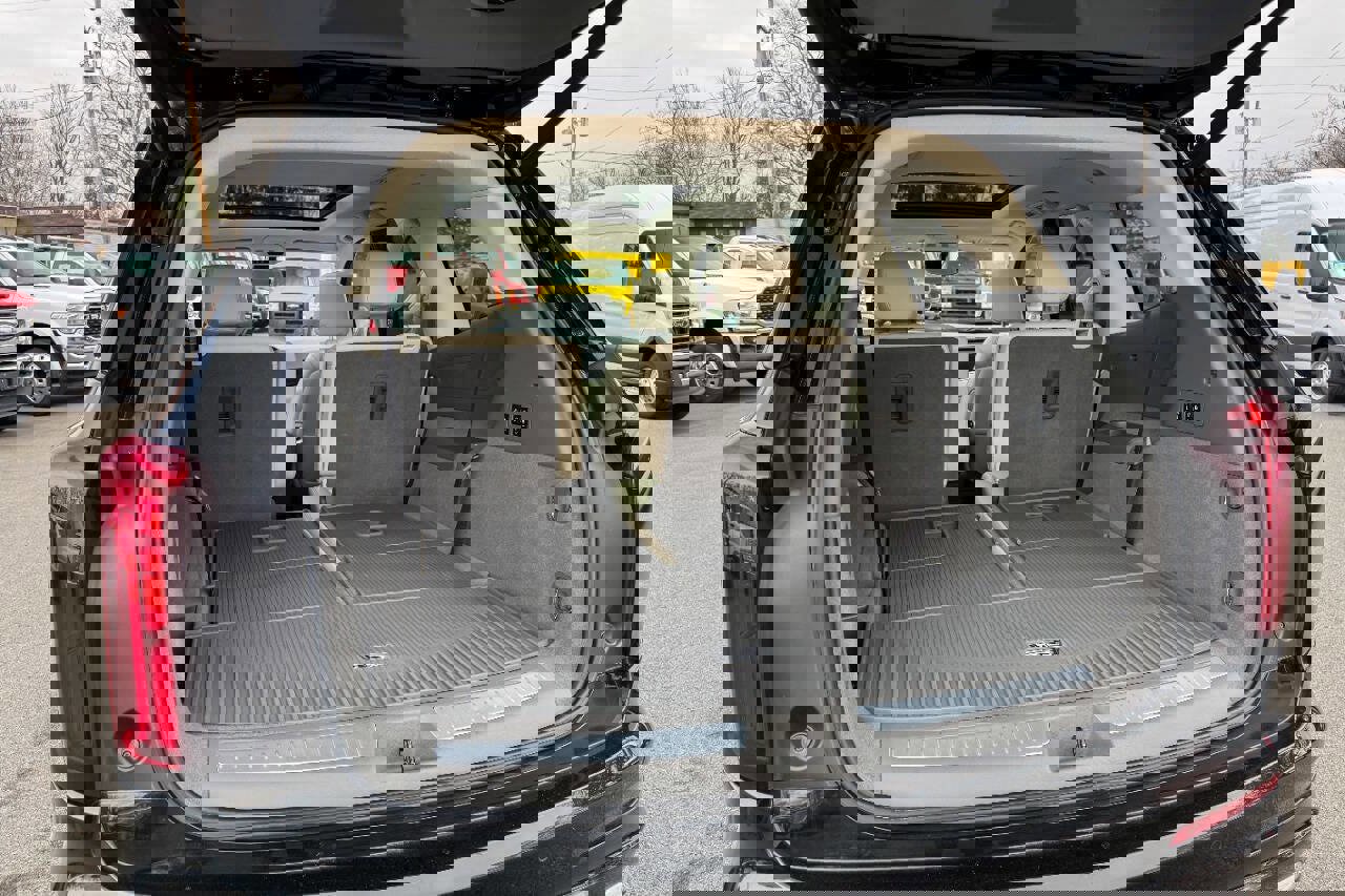 Used 2020 Cadillac XT6 Premium Luxury image 16