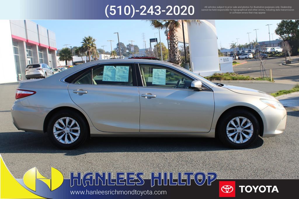 Used 2015 Toyota Camry LE FWD image 6
