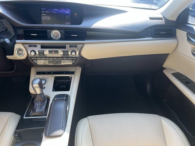 Used 2018 Lexus ES 350 w/ Navigation System Package FWD image 14