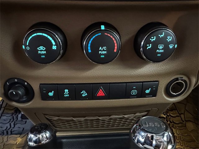 Used 2014 Jeep Wrangler Unlimited Sahara w/ Connectivity Group image 3
