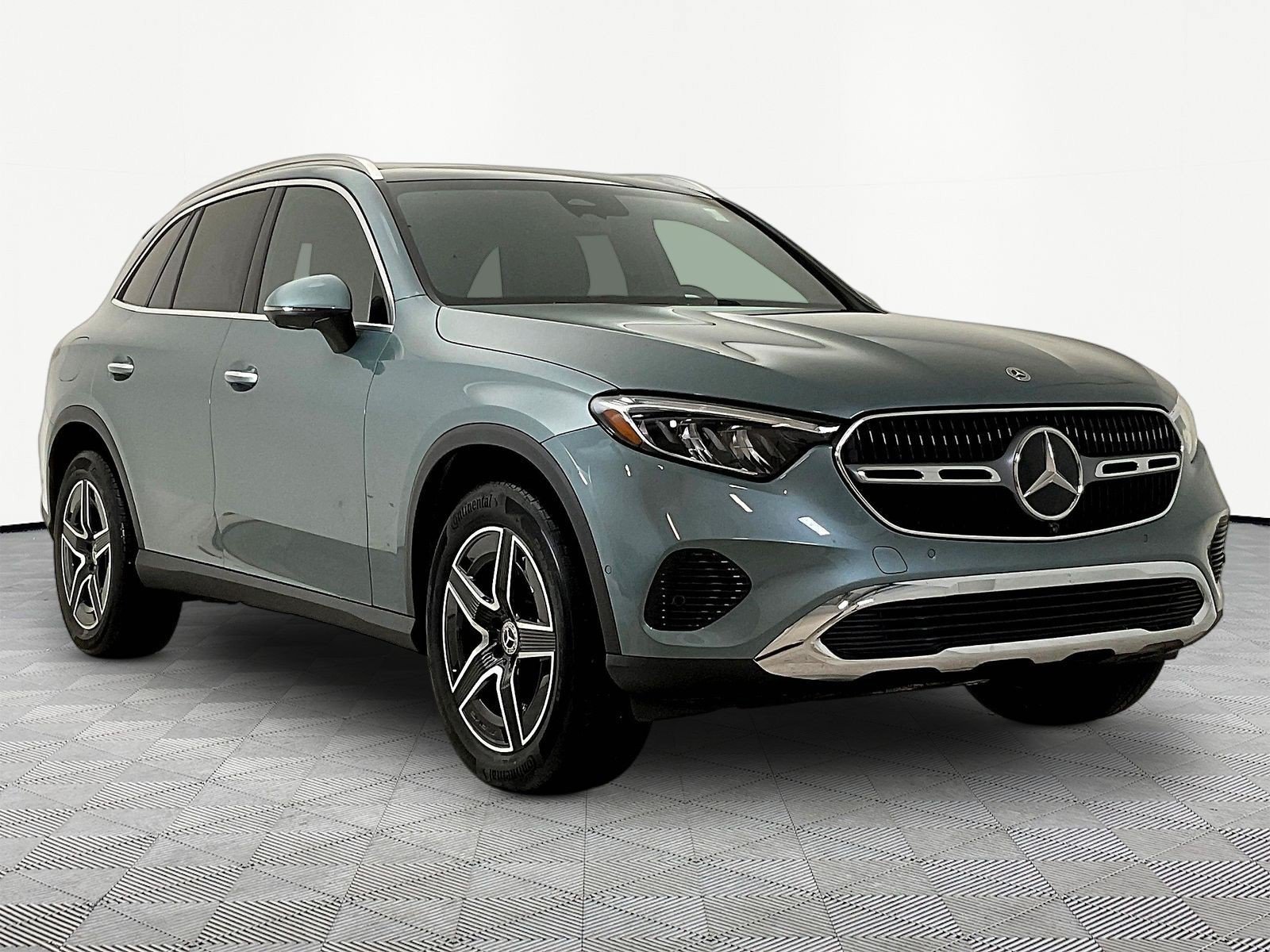 Certified 2026 Mercedes-Benz GLC 300 4MATIC image 3