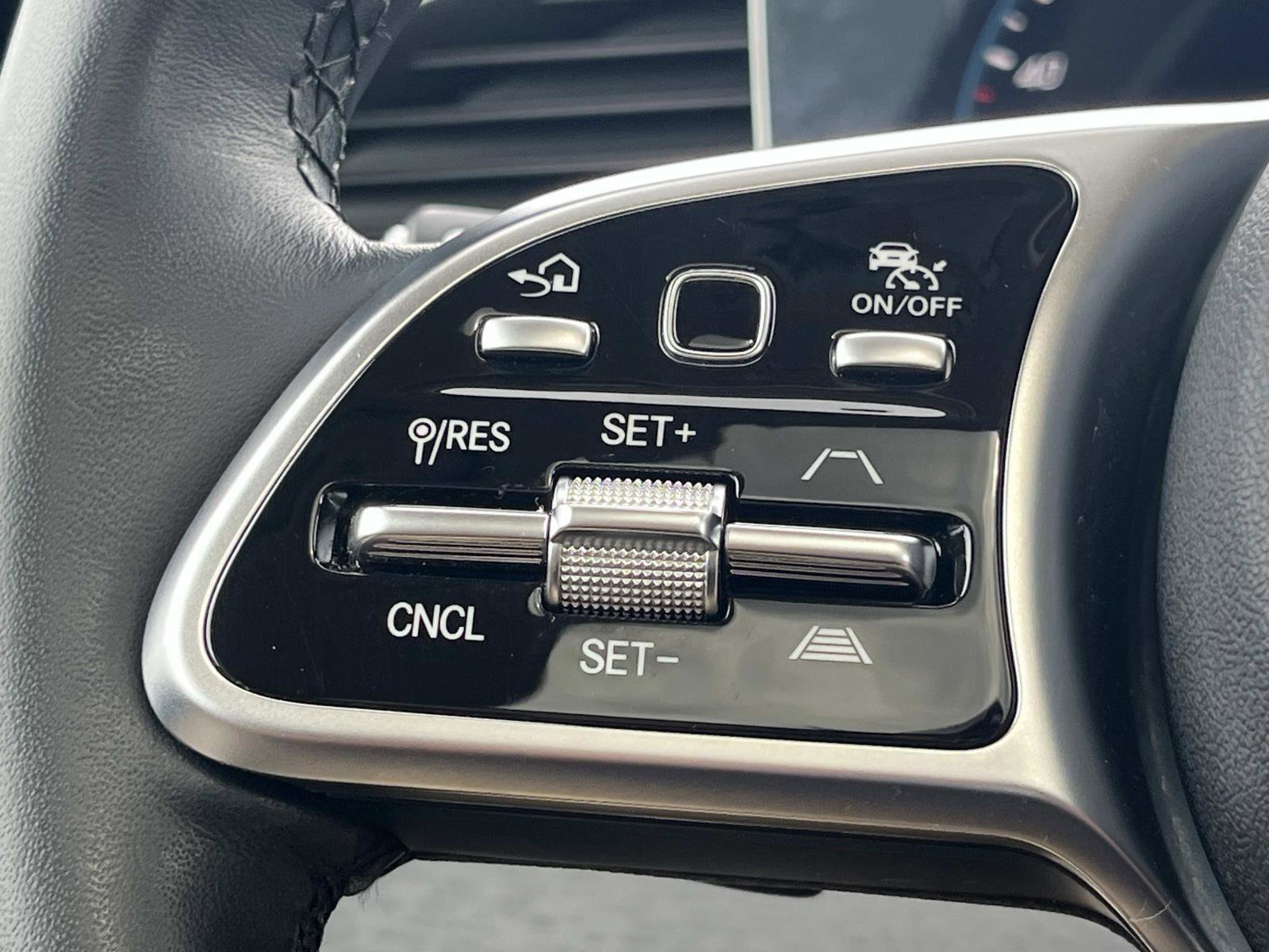 Certified 2023 Mercedes-Benz GLE 450 4MATIC image 30