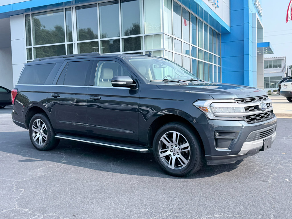 Used 2022 Ford Expedition Max XLT RWD image 2