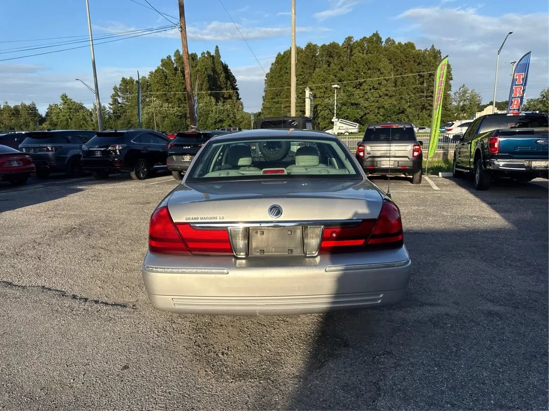 Used 2005 Mercury Grand Marquis LS RWD image 6