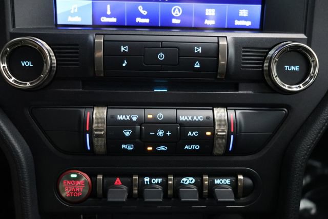 Used 2022 Ford Mustang Shelby GT500 w/ Carbon Fiber Track Pack RWD image 73