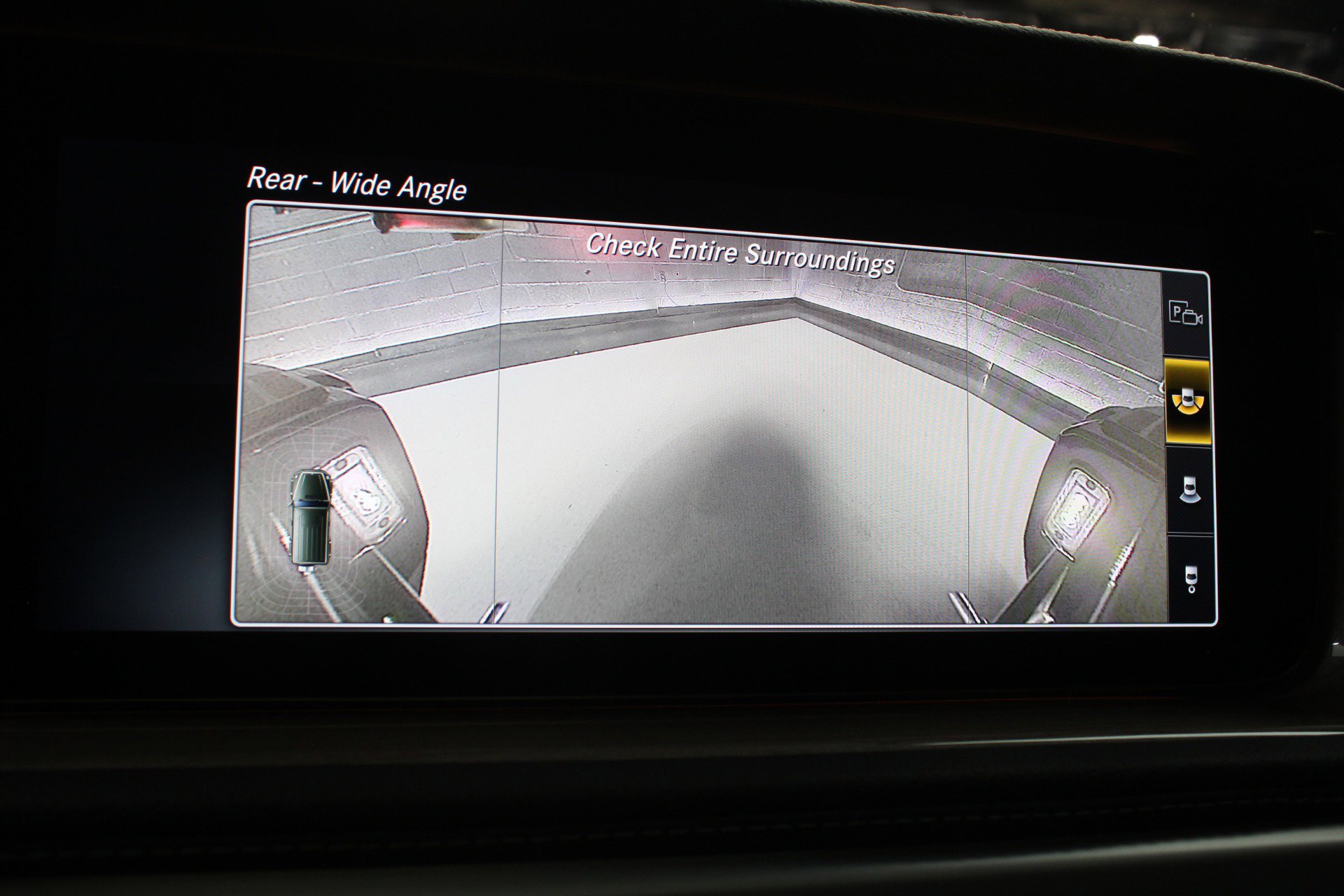 Used 2022 Mercedes-Benz G 550 w/ Exclusive Interior Package image 51