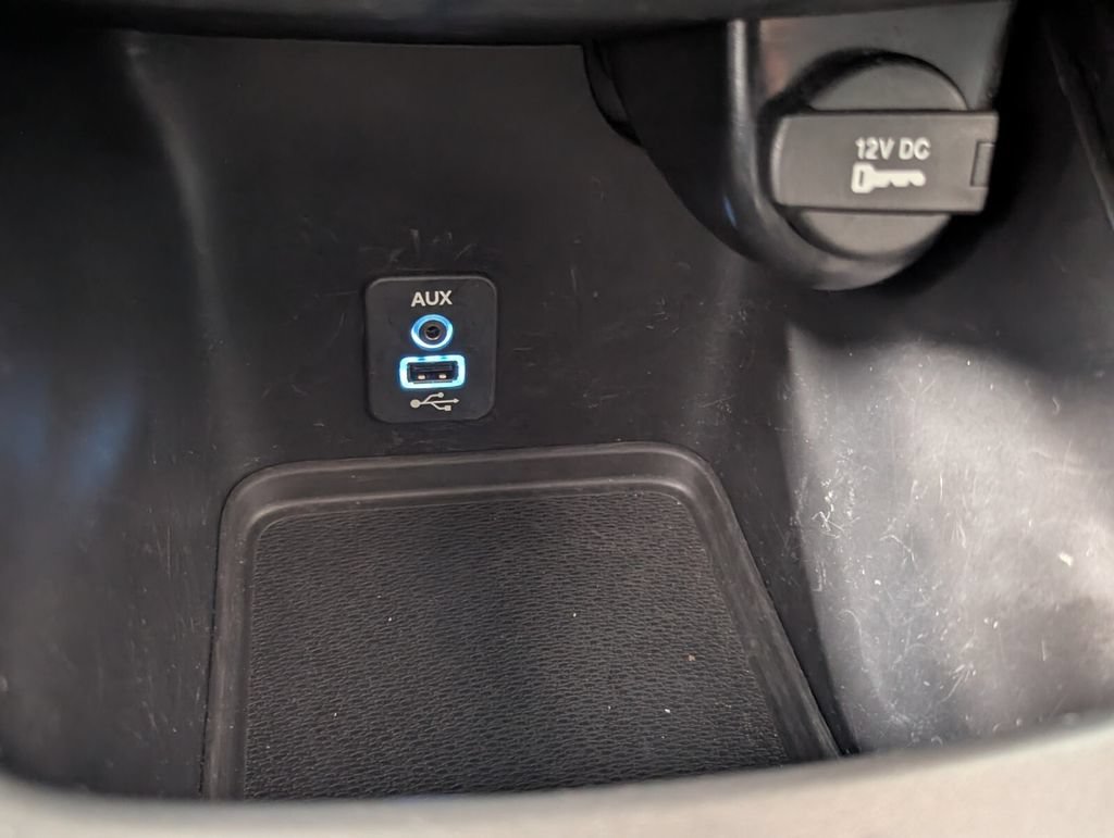 Used 2020 Dodge Journey Crossroad FWD image 21