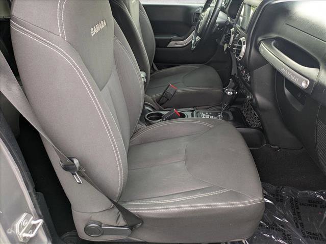 Used 2016 Jeep Wrangler Unlimited Sahara image 18