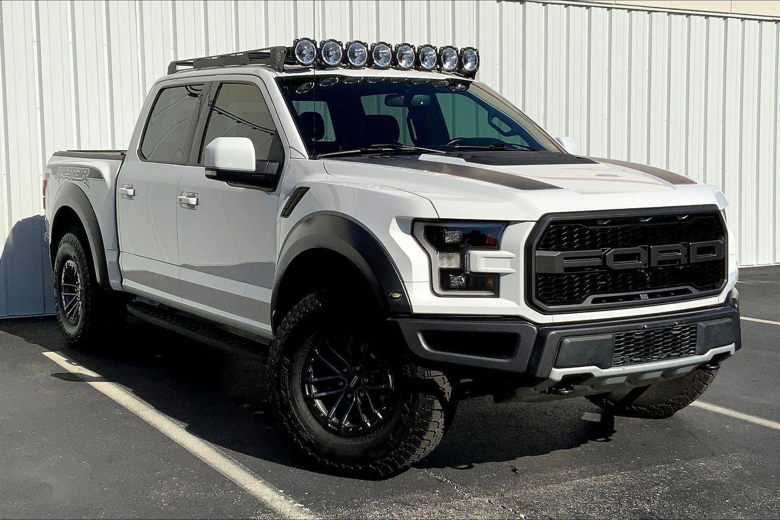 Used 2020 Ford F150 Raptor w/ Equipment Group 802A Luxury image 2