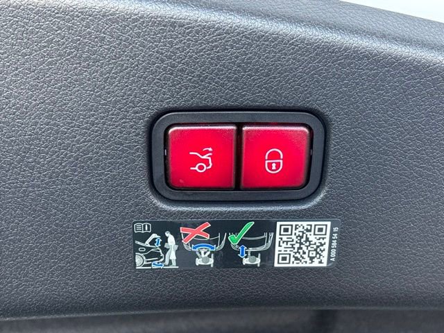 Used 2024 Mercedes-Benz CLE 300 4MATIC Coupe image 38