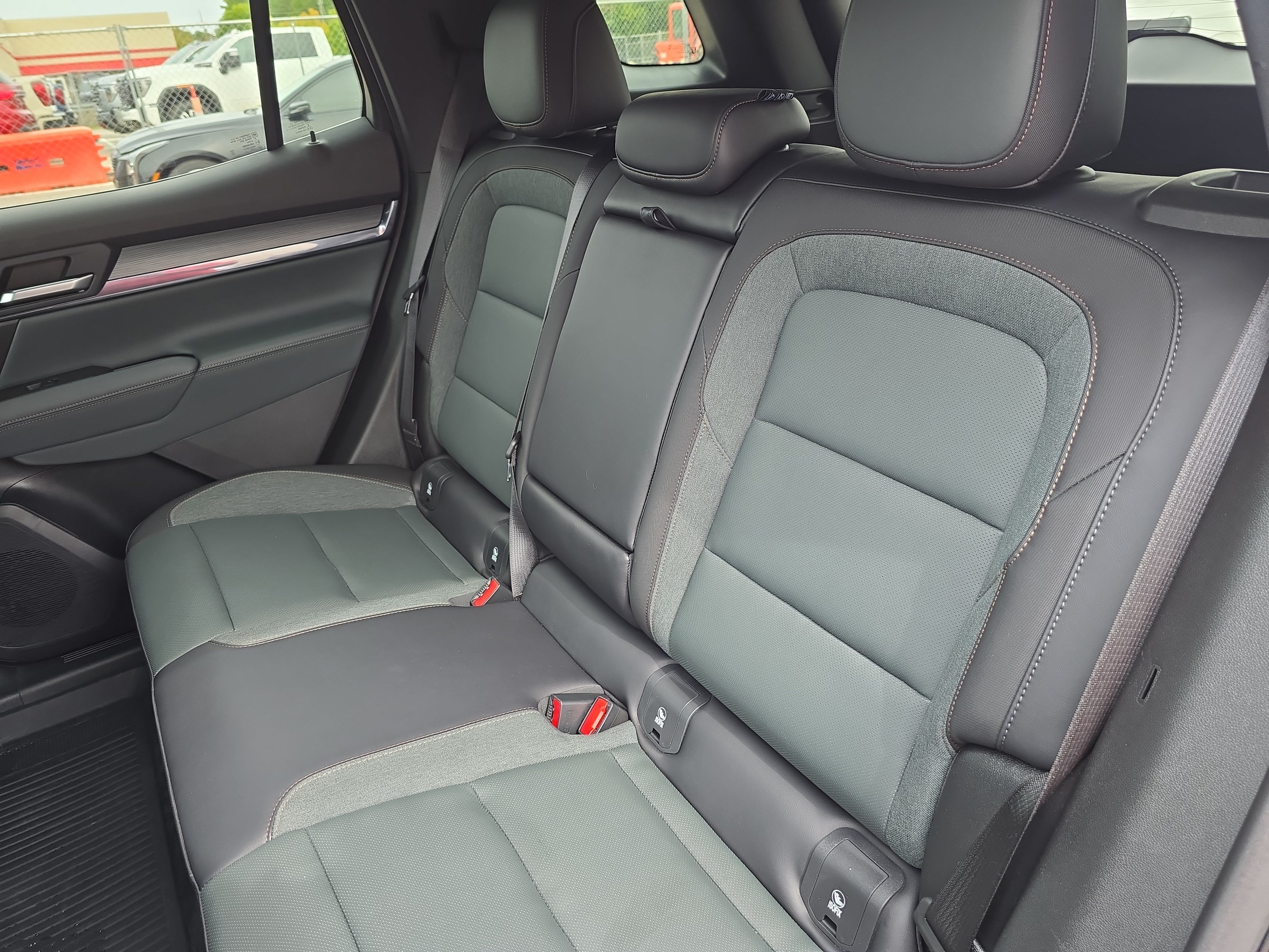 Used 2026 GMC Terrain AT4 w/ Convenience Package III AWD/4WD image 13