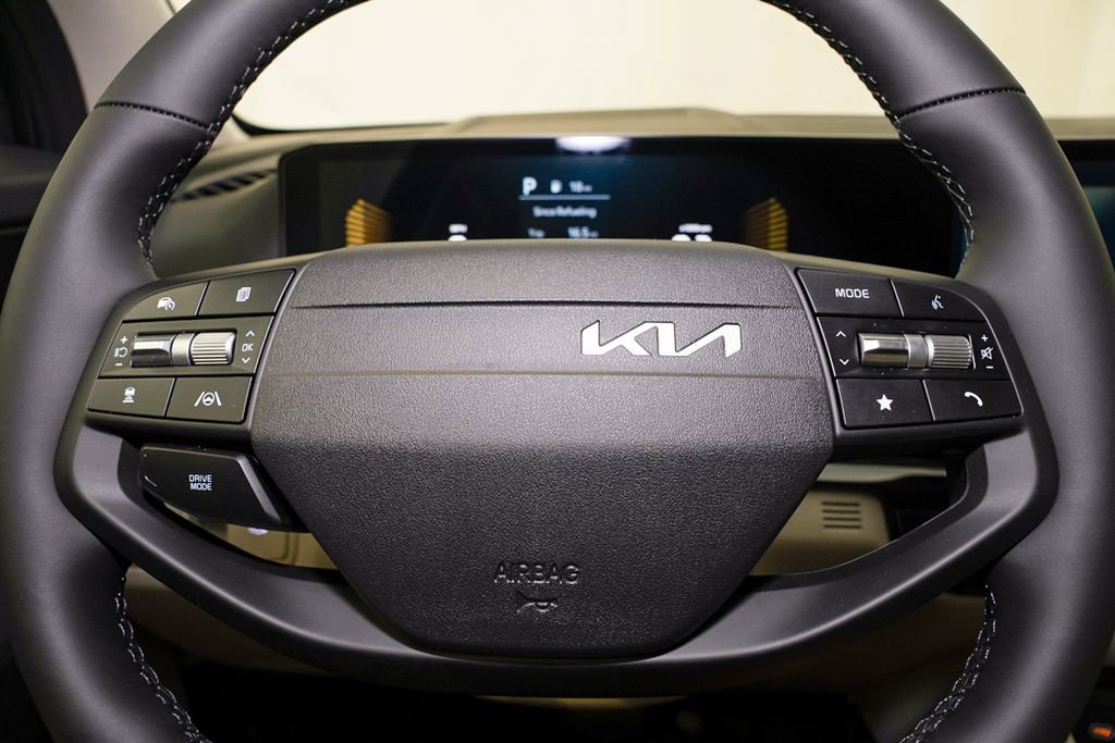 New 2026 Kia Sportage EX FWD image 19