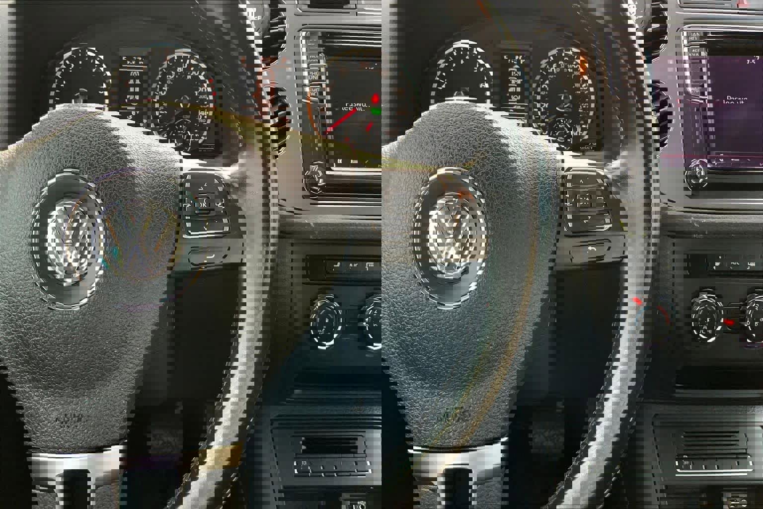 Used 2017 Volkswagen Tiguan Wolfsburg Edition image 22