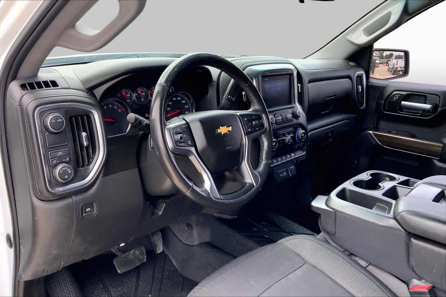 Used 2020 Chevrolet Silverado 1500 LT w/ Texas Edition RWD image 17