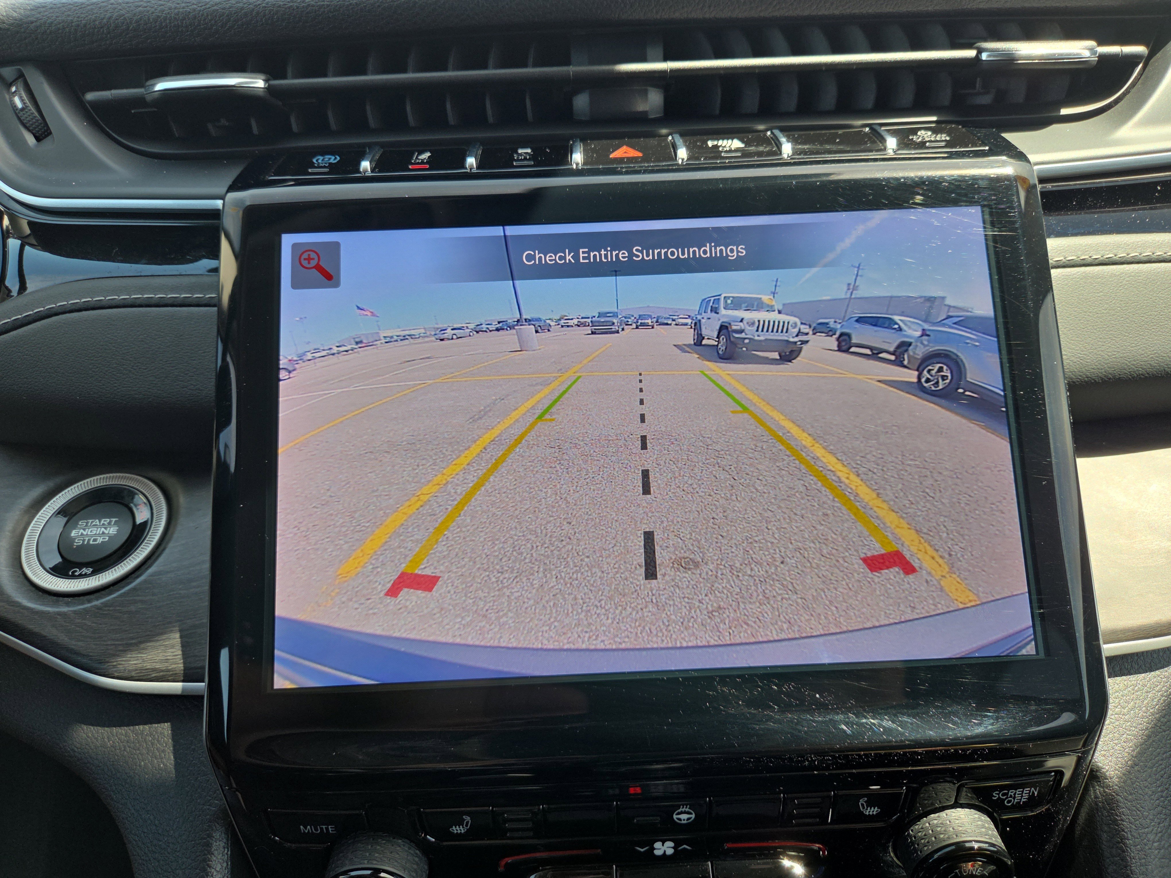 Used 2023 Jeep Grand Cherokee 4WD 4xe image 13