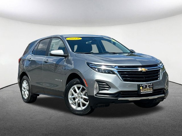 Used 2024 Chevrolet Equinox LT AWD/4WD image 2