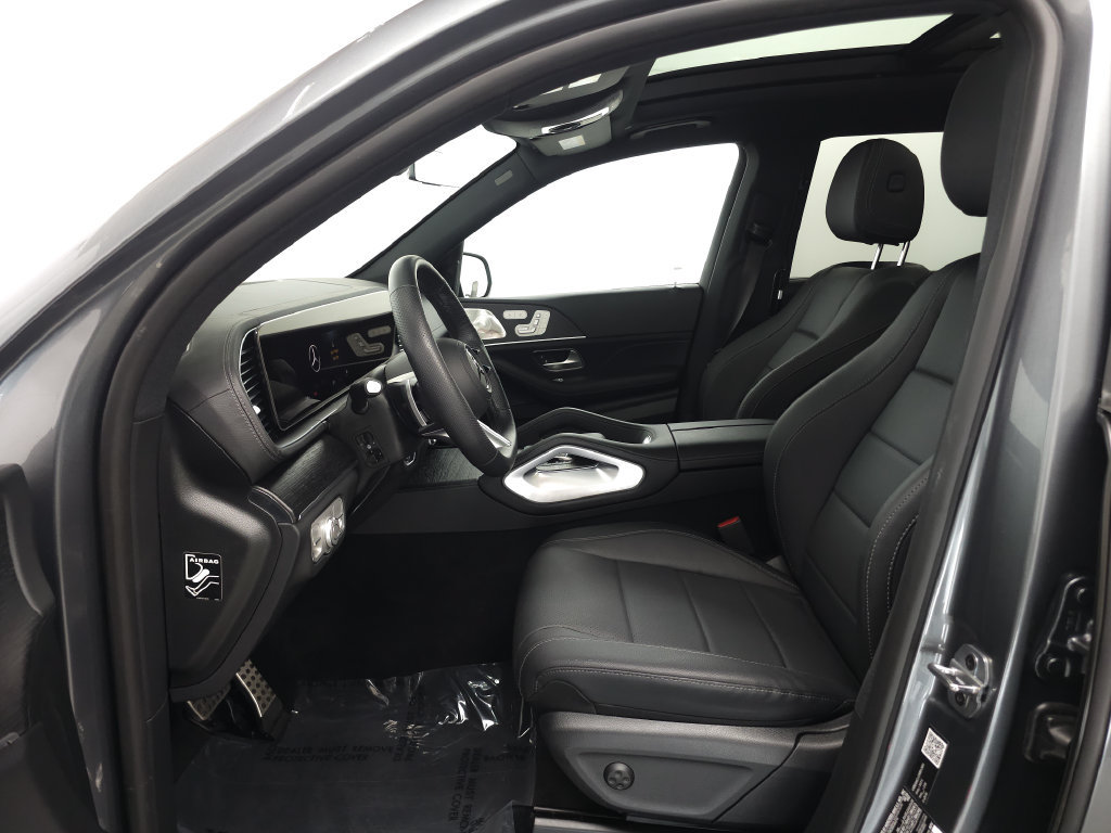 Certified 2026 Mercedes-Benz GLS 450 4MATIC image 8