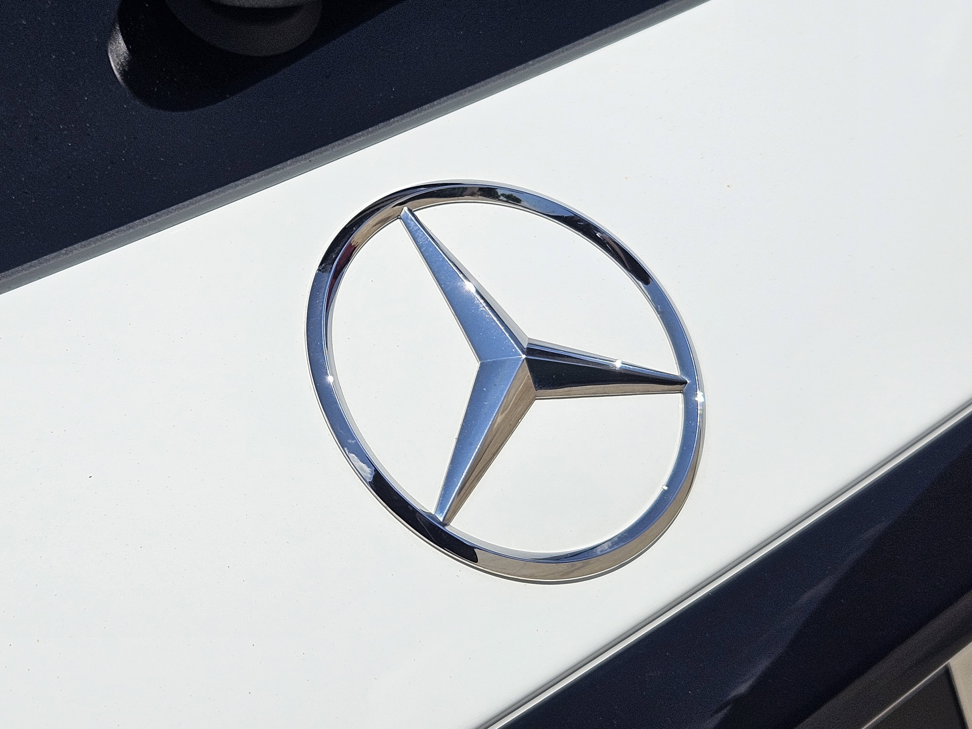 Certified 2025 Mercedes-Benz GLC 300 4MATIC image 22